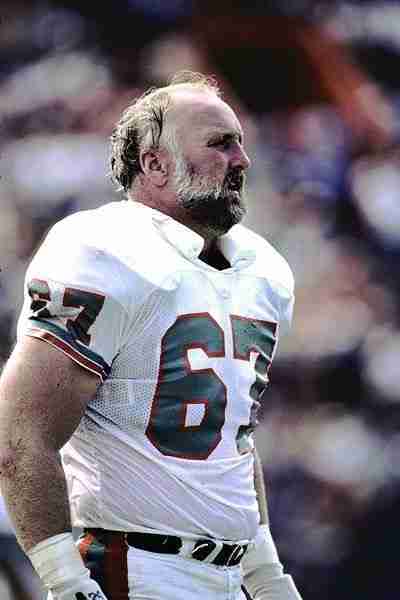 Dolphins all-time great, Super Bowl champ Bob Kuechenberg dies