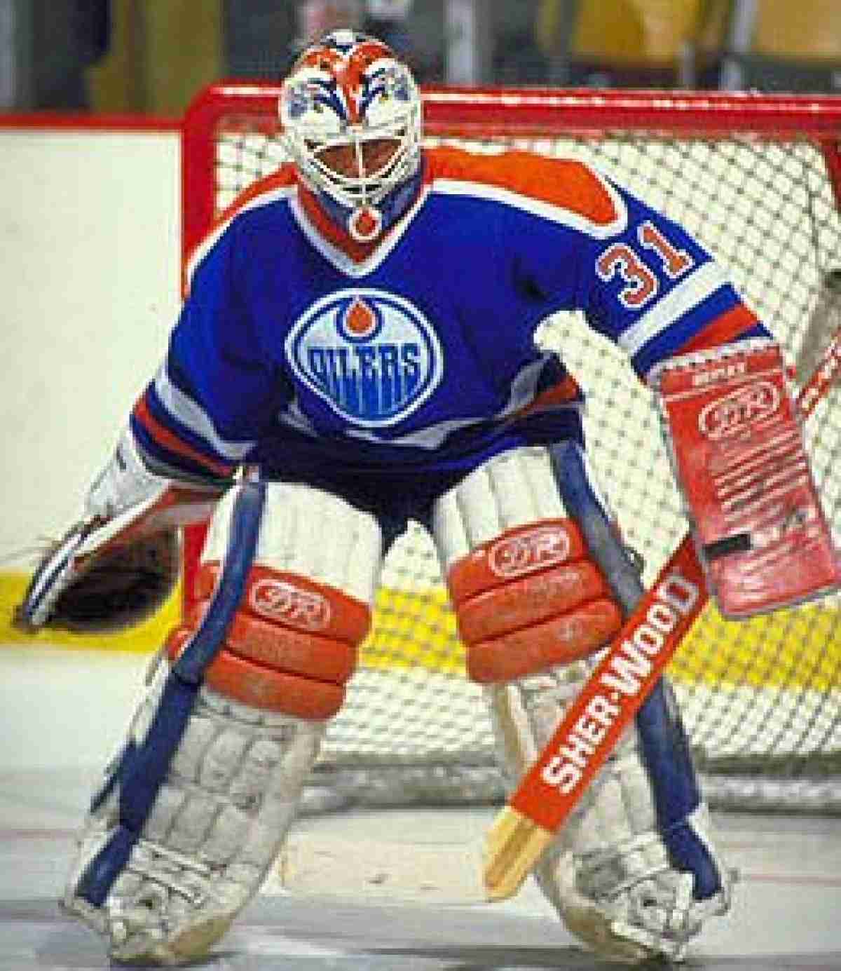 As athletes test golf, hockey Hall of Famer Grant Fuhr content to play his  game