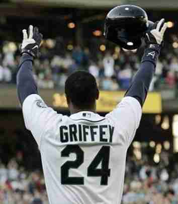 The Baseball Hall of Fame Class of 2016 is announced!  Griffey and Piazza are in!